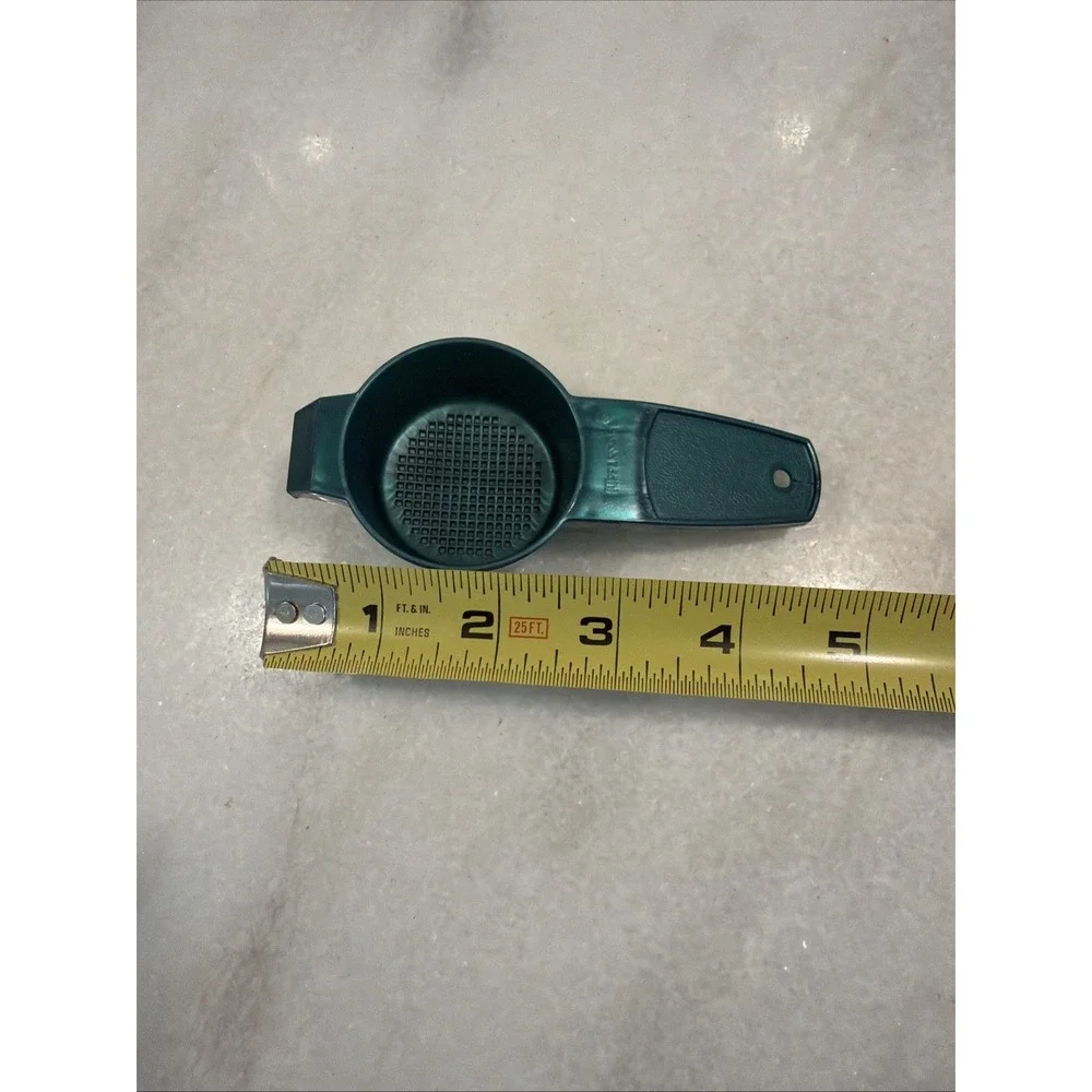Tupperware Mini Sifter / Tea Strainer - Picture 6 of 7